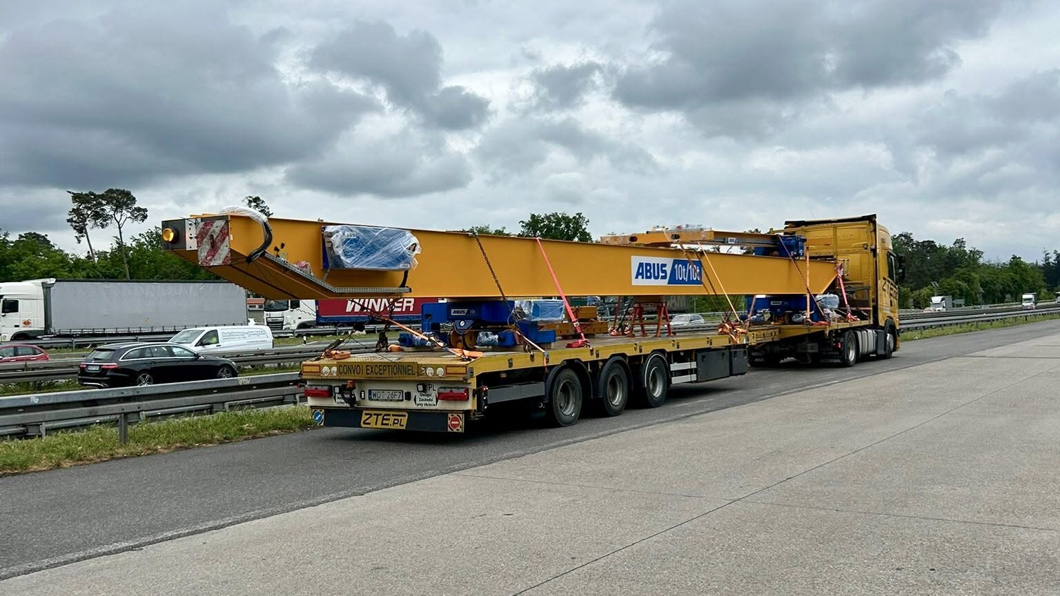 Specjalistyczny transport elementów farm wiatrowych przez ZTE